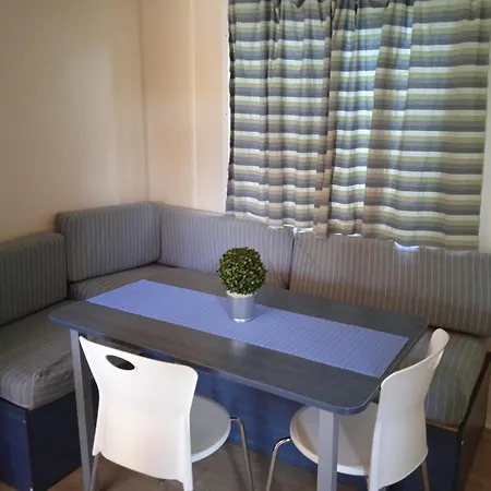 Cinque Terre Campsite Chalet 328 Near The Sea شاليه *